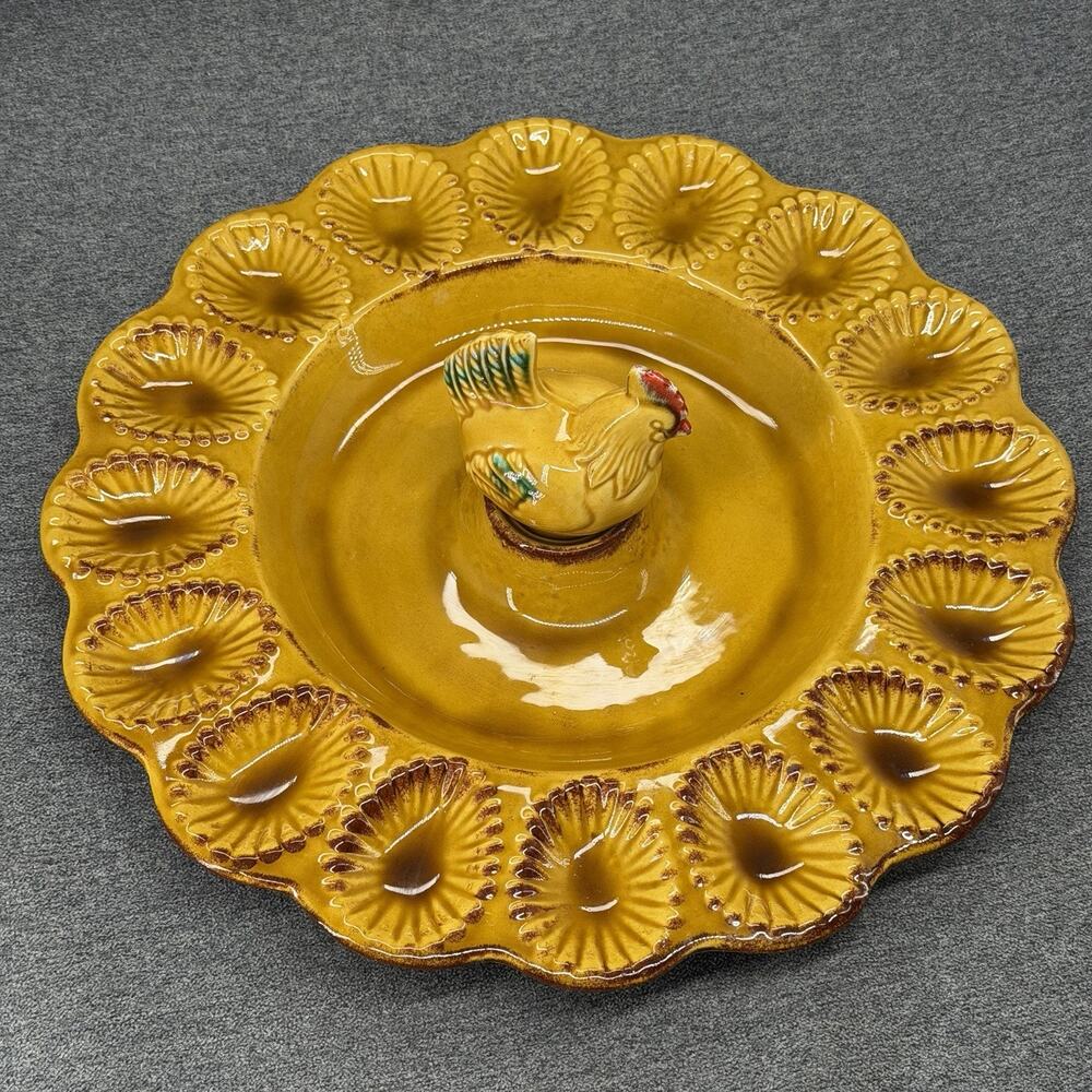 Vintage California USA E400 Deviled Egg Serving Platter Rooster Chicken READ
